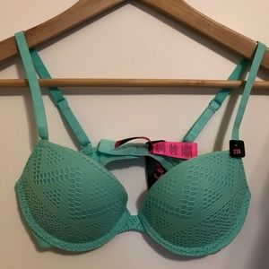 LA SENZA Remix Bra 32B NWT